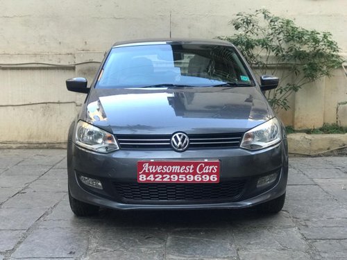 Volkswagen Polo Petrol Highline 1.2L 2011 for sale