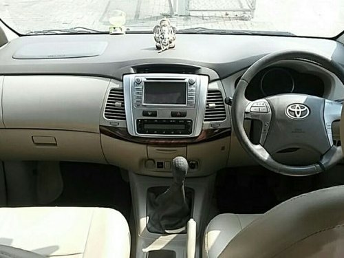Used Toyota Innova 2012 car at low price