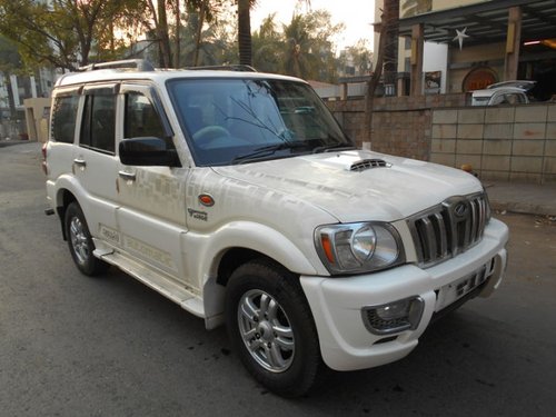 Mahindra Scorpio VLX 4WD AIRBAG AT BSIV 2013 for sale