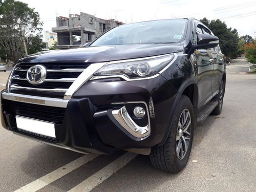 Toyota Fortuner 2.8 4WD AT 2017 for sale