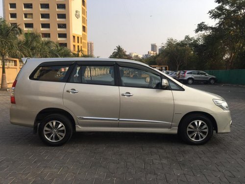 Used Toyota Innova 2016 car at low price