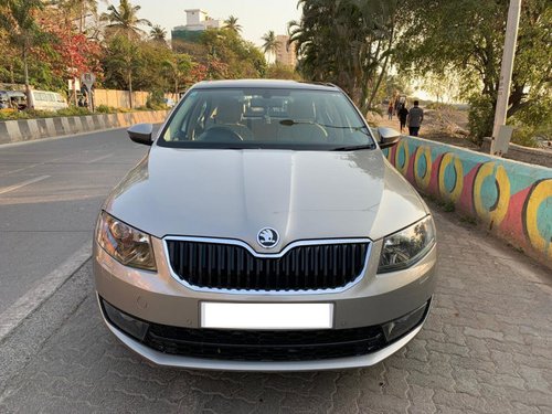 Used Skoda Octavia car at low price