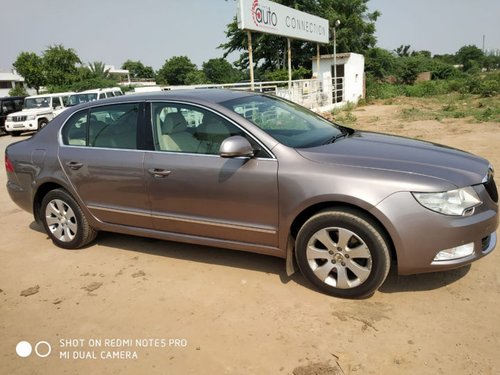 2010 Skoda Superb for sale at low price