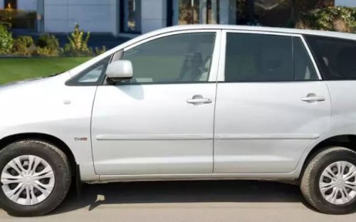 Used Toyota Innova 2009 car at low price