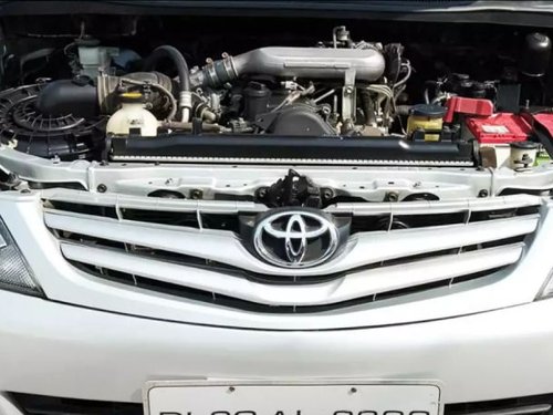 Used Toyota Innova 2009 car at low price