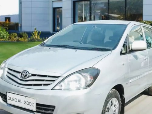 Used Toyota Innova 2009 car at low price