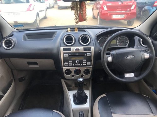 Used Ford Fiesta 2010 car at low price
