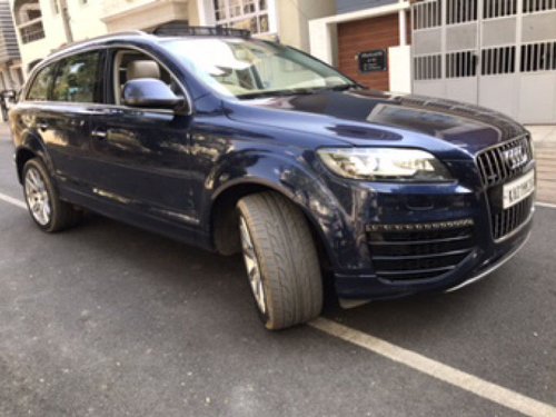 Used Audi Q7 car at low price