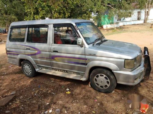 Used Toyota Qualis car 2003 for sale at low price