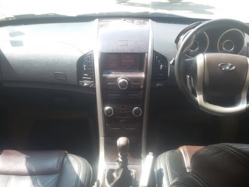 Mahindra XUV500 W8 2WD for sale