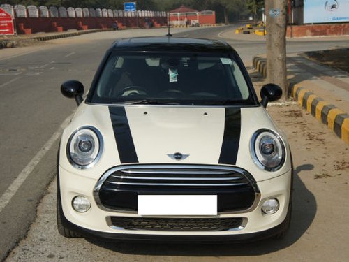 Used Mini Cooper car at low price