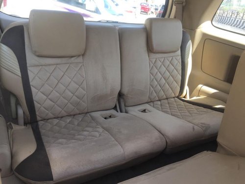 Toyota Innova 2.5 G4 Diesel 8-seater by owner