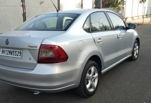 Used Skoda Rapid car at low price