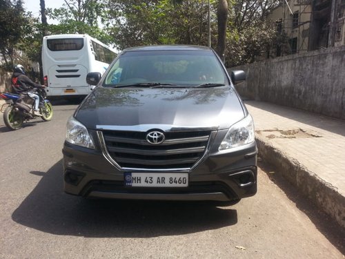 Good as new Toyota Innova 2.5 G (Diesel) 8 Seater for sale