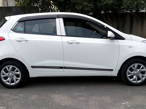 Used Hyundai i10 car at low price