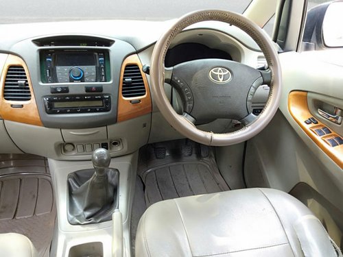 Toyota Innova 2.5 V Diesel 7-seater for sale