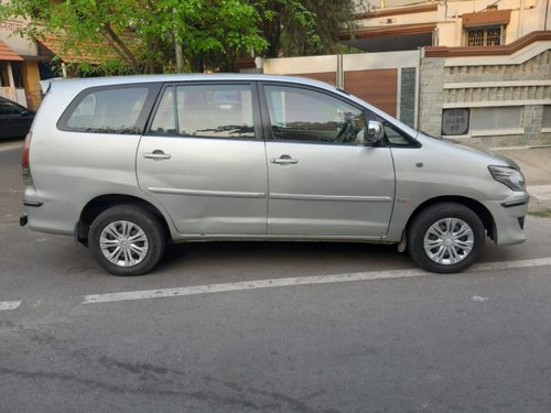 Used Toyota Innova 2004-2011 car at low price