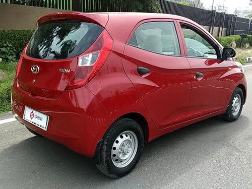 Used Hyundai Eon car at low price