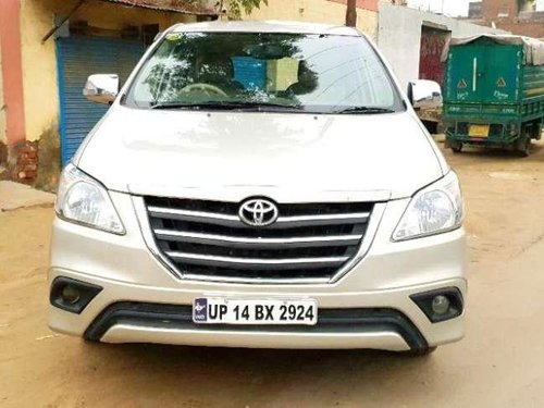 Used Toyota Innova 2013 car at low price