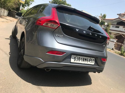 Used Volvo V40 car at low price