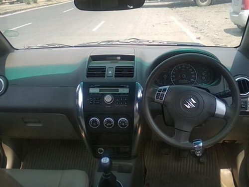 Used Maruti Suzuki SX4 car at low price