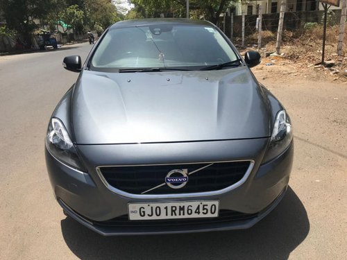 Used Volvo V40 car at low price