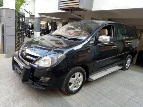 Toyota Innova 2.5 V Diesel 7-seater for sale