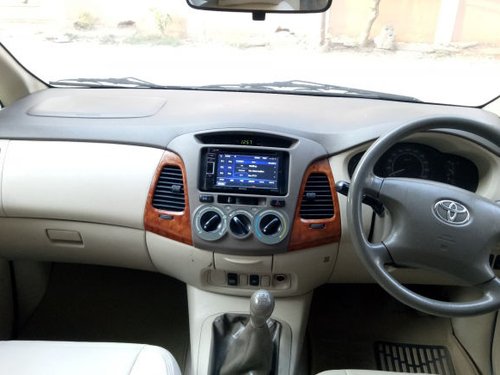 Toyota Innova 2.5 V Diesel 7-seater for sale