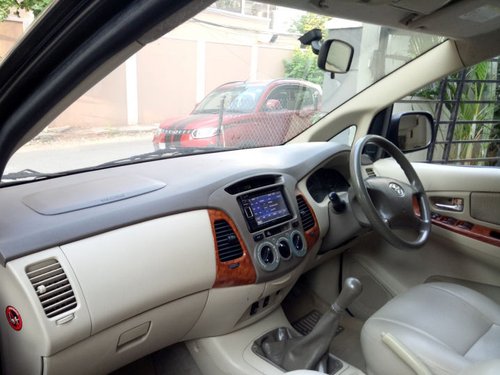 Toyota Innova 2.5 V Diesel 7-seater for sale