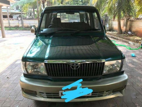 Used Toyota Qualis 2004 car at low price