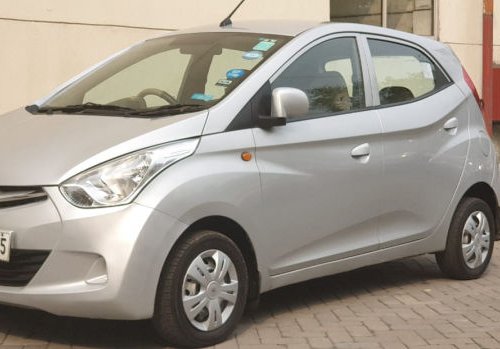 Used Hyundai Eon car at low price