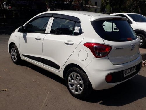 Used Hyundai Grand i10 car at low price