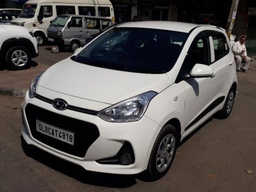 Used Hyundai Grand i10 car at low price