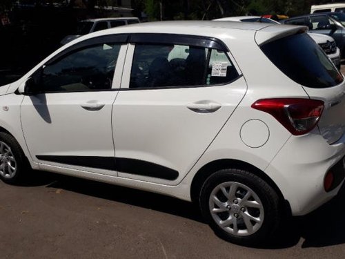 Used Hyundai Grand i10 car at low price