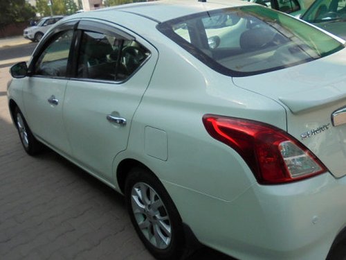 Used Nissan Sunny car at low price