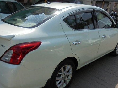 Used Nissan Sunny car at low price