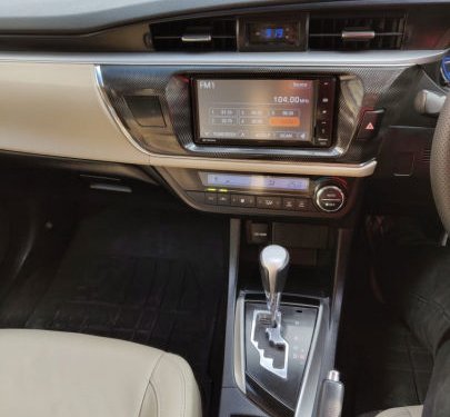 2016 Toyota Corolla Altis for sale at low price