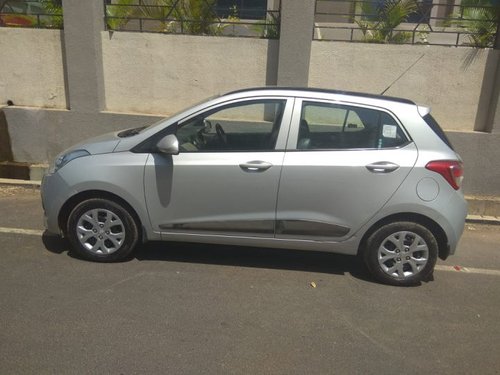 Used Hyundai i10 car at low price