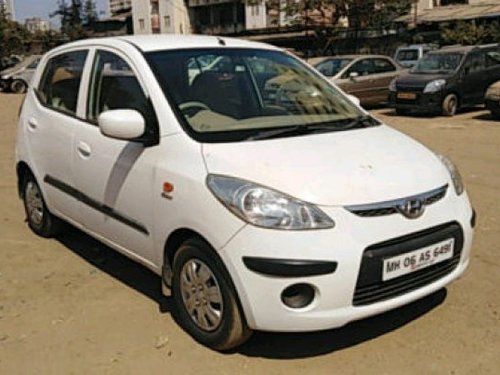 Used Hyundai i10 car at low price