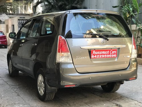 Toyota Innova 2.5 V Diesel 8-seater for sale