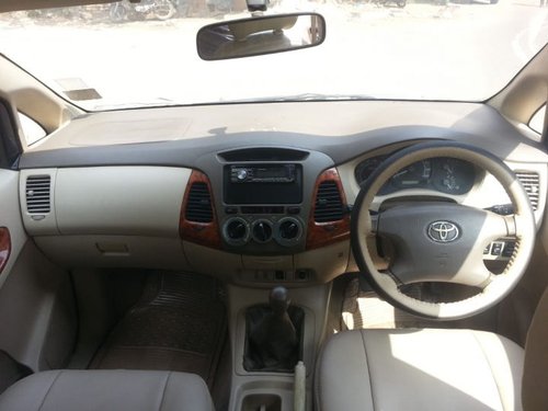 Toyota Innova 2.5 V Diesel 8-seater for sale