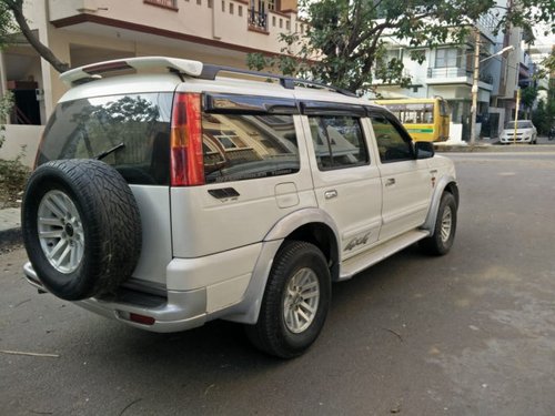 Used Ford Endeavour car at low price