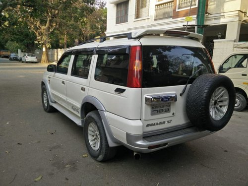 Used Ford Endeavour car at low price