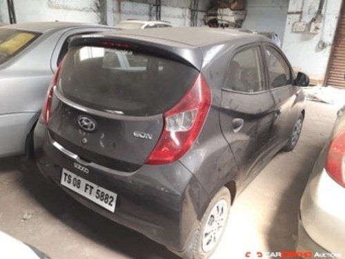 Used Hyundai Eon car at low price