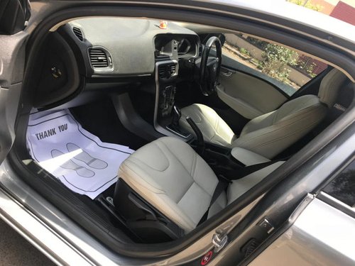 Good as new Volvo V40 D3 for sale