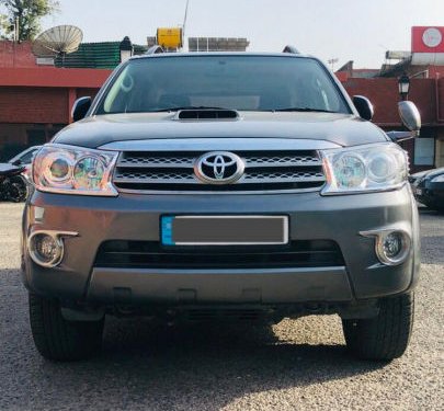 Used Toyota Fortuner car at low price