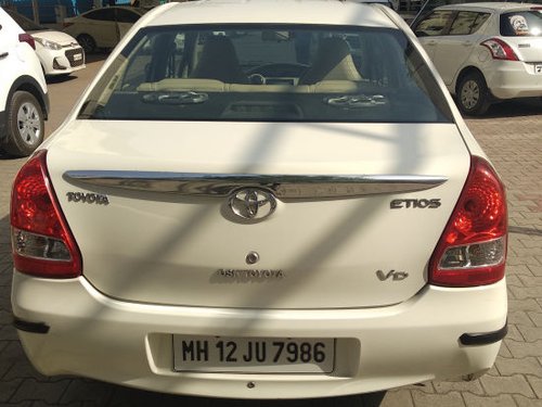 Used Toyota Etios Liva car at low price