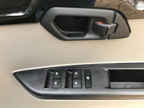 Used Mahindra KUV100 2016 car at low price