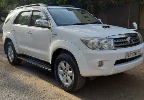 Used Toyota Fortuner 2.8 4WD MT 2010 for sale