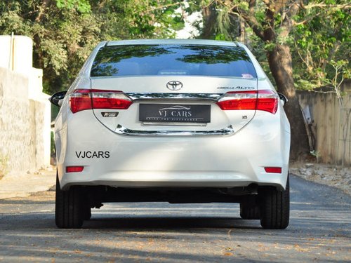 2015 Toyota Corolla Altis for sale at low price